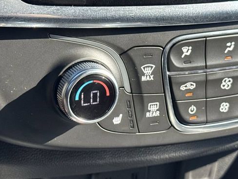 Used 2023 Chevrolet Traverse LT w/ LPO, Floor Liner Package AWD/4WD image 21