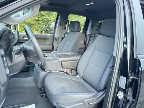 Used 2019 Chevrolet Silverado 1500 Custom Trail Boss w/ Custom Convenience Package AWD/4WD image 17