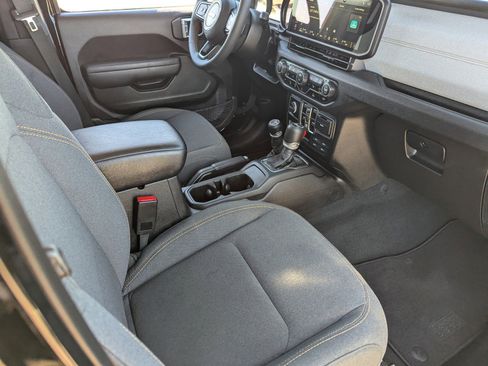 Used 2024 Jeep Wrangler Unlimited Sport AWD/4WD image 13