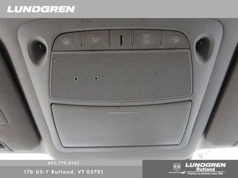 Used 2020 Nissan Rogue SV image 26