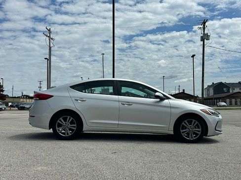 Used 2017 Hyundai Elantra SE FWD image 10
