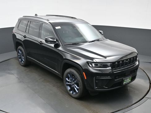 New 2026 Jeep Grand Cherokee L Limited AWD/4WD image 28