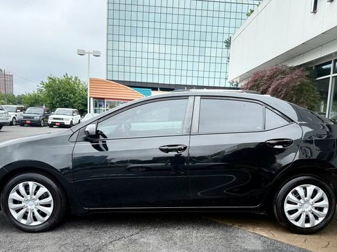 Used 2019 Toyota Corolla LE FWD image 4