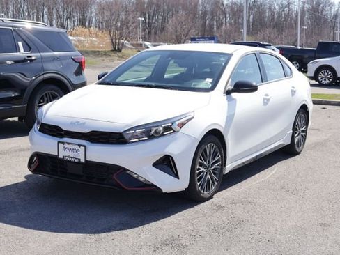 Used 2024 Kia Forte GT-Line image 3