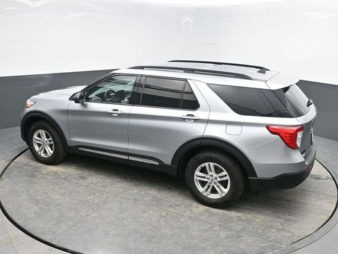 Used 2022 Ford Explorer XLT image 22