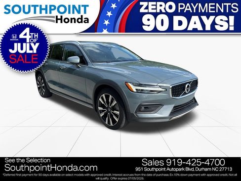 Used 2022 Volvo V60 T5 Cross Country w/ Lounge Package AWD/4WD image 1