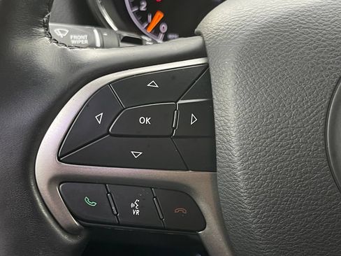 Used 2021 Jeep Grand Cherokee Limited RWD image 42