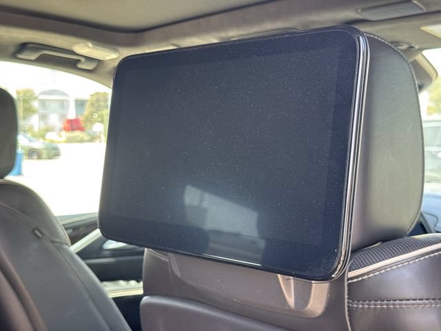 Used 2022 Cadillac Escalade Premium Luxury Platinum w/ Heavy-Duty Trailer Package AWD/4WD image 26