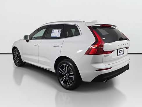 Used 2020 Volvo XC60 T6 Momentum AWD/4WD image 7