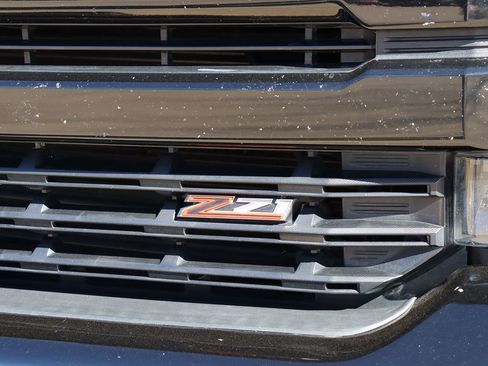 Used 2019 Chevrolet Silverado 1500 LT Trail Boss image 8