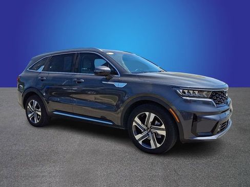 Used 2023 Kia Sorento EX AWD/4WD image 3
