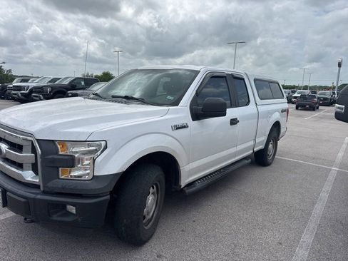 Used 2015 Ford F150 XL w/ Equipment Group 101A Mid image 3