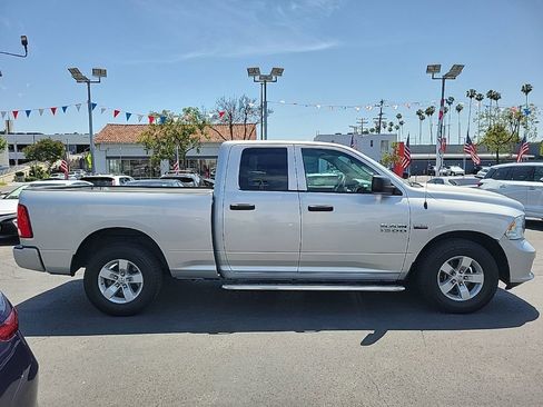 Used 2016 RAM 1500 Express RWD image 8