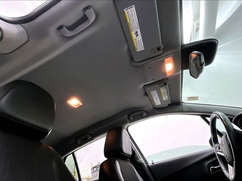 Used 2018 Chevrolet Trax LT w/ LT Convenience Package image 17