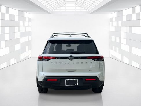 Certified 2024 Nissan Pathfinder SV FWD image 6