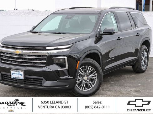 New 2026 Chevrolet Traverse LT w/ Driver Confidence Package FWD image 1