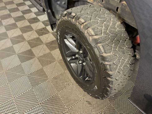 Used 2021 Chevrolet Silverado 1500 LT Trail Boss image 12