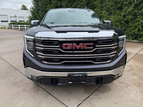 Used 2023 GMC Sierra 1500 SLT w/ SLT Premium Package AWD/4WD image 6