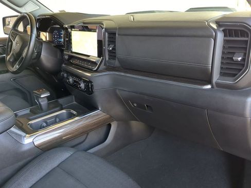 Used 2024 Chevrolet Silverado 1500 LT Trail Boss w/ Protection Package image 21