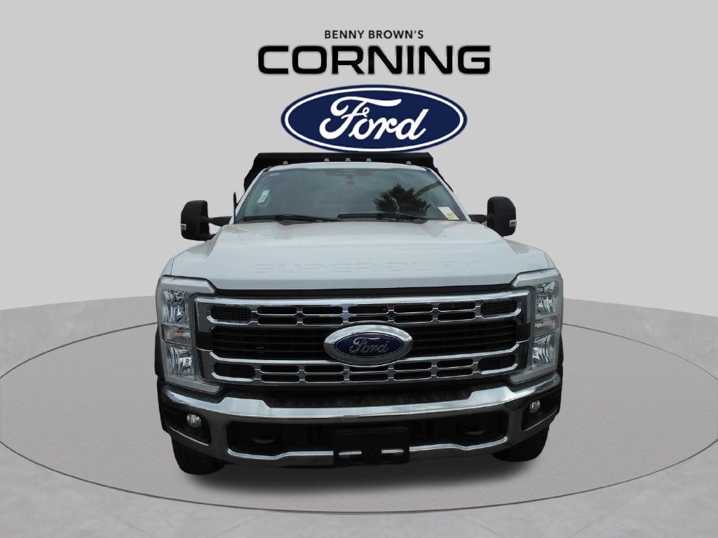 Used 2024 Ford F550 4x4 Regular Cab Super Duty image 2