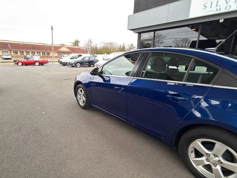 Used 2013 Chevrolet Cruze LT image 4