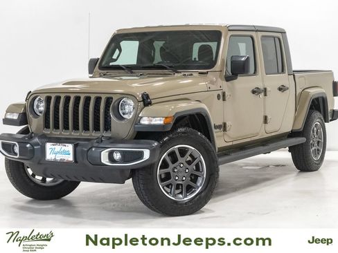Used 2020 Jeep Gladiator Sport AWD/4WD image 1