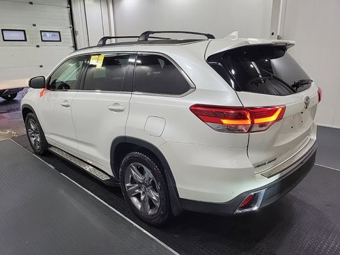 Used 2018 Toyota Highlander Limited AWD/4WD image 6