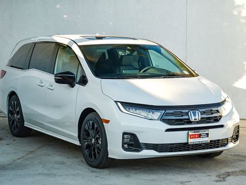 New 2026 Honda Odyssey Sport-L image 3