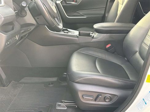 Certified 2022 Toyota RAV4 XLE Premium image 26