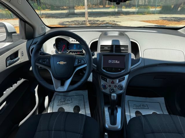 Used 2015 Chevrolet Sonic LT FWD image 29
