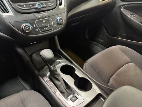 Used 2024 Chevrolet Malibu LS image 19