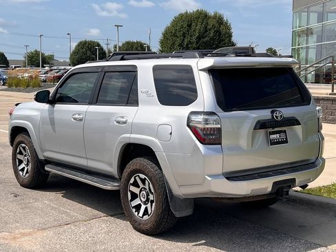 Used 2024 Toyota 4Runner TRD Off-Road Premium w/ Moonroof Package AWD/4WD image 4