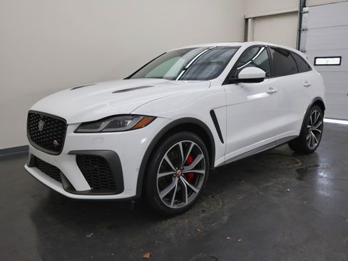Used 2021 Jaguar F-PACE SVR image 7