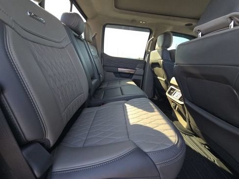 Used 2026 Ford F250 Platinum w/ Platinum Plus Package AWD/4WD image 15