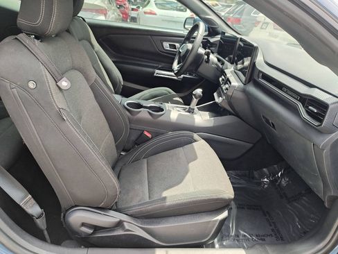 Used 2025 Ford Mustang Coupe RWD image 30