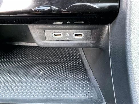 Used 2025 Volkswagen Jetta S image 32