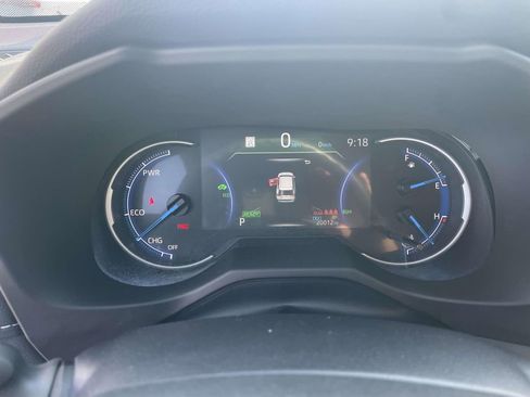 Used 2025 Toyota RAV4 XLE image 16