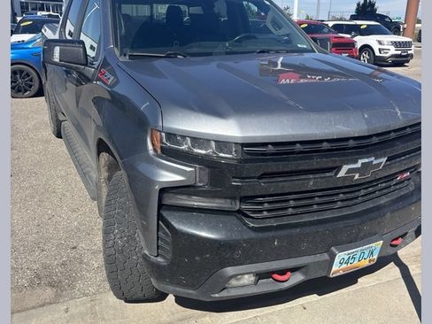 Used 2021 Chevrolet Silverado 1500 LT Trail Boss w/ Convenience Package II AWD/4WD image 1
