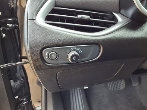 Used 2024 Chevrolet Malibu LT image 21