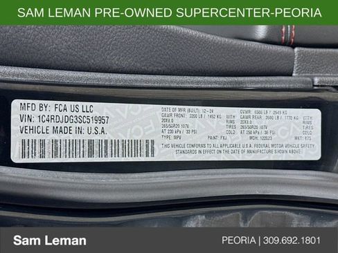 Used 2025 Dodge Durango GT image 33