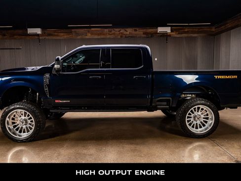 Used 2023 Ford F250 Lariat image 5