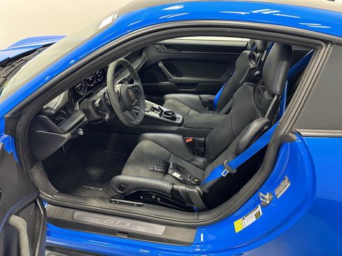 Used 2022 Porsche 911 GT3 RWD image 18