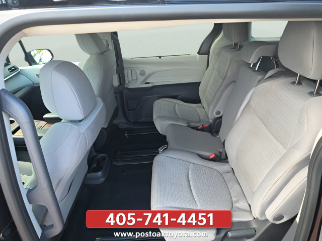 Used 2022 Toyota Sienna LE FWD image 24