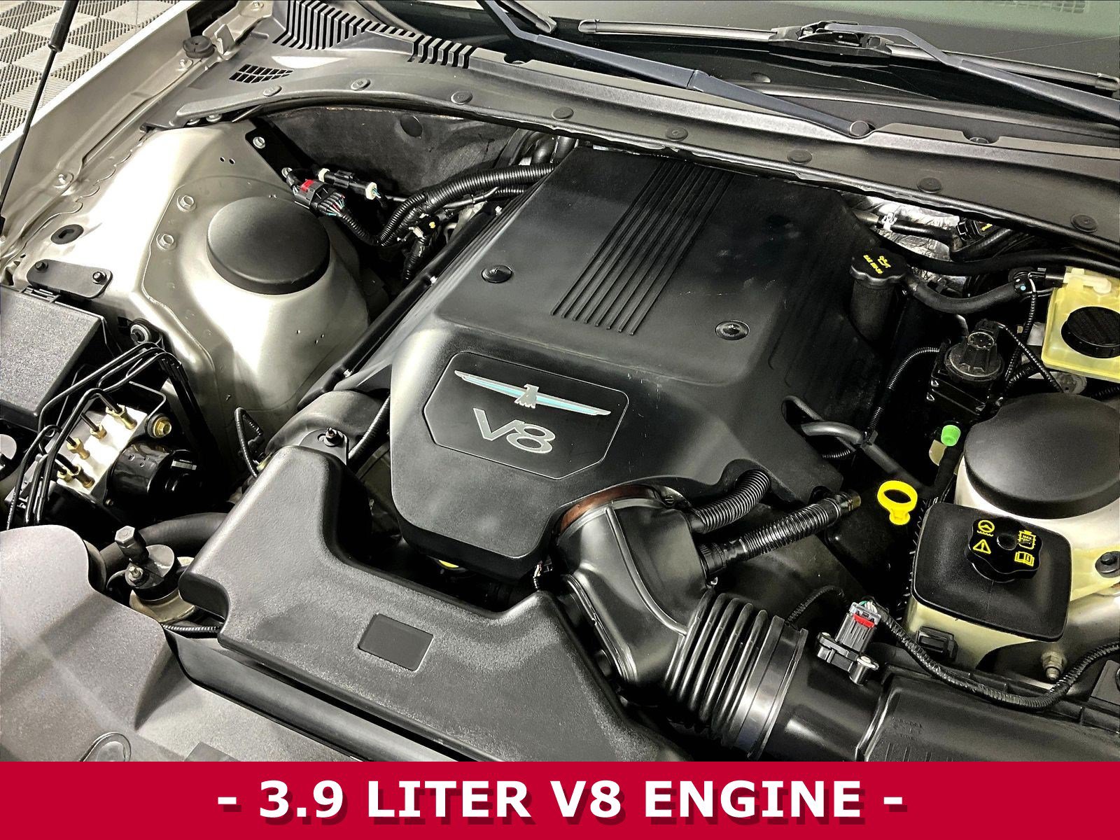 Used 2004 Ford Thunderbird RWD image 22