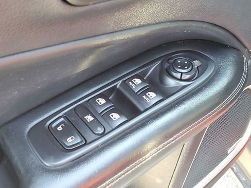 Used 2020 Jeep Compass High Altitude AWD/4WD image 28