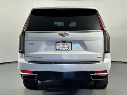 Used 2021 Cadillac Escalade ESV Premium Luxury AWD/4WD image 6