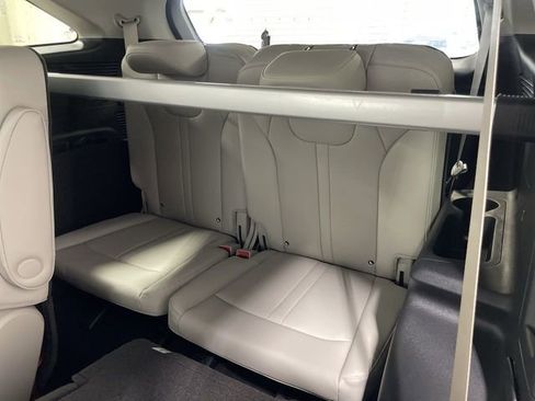 Used 2025 Kia Sorento EX AWD/4WD image 24