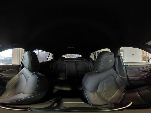 Used 2025 Buick Envista Sport Touring image 41