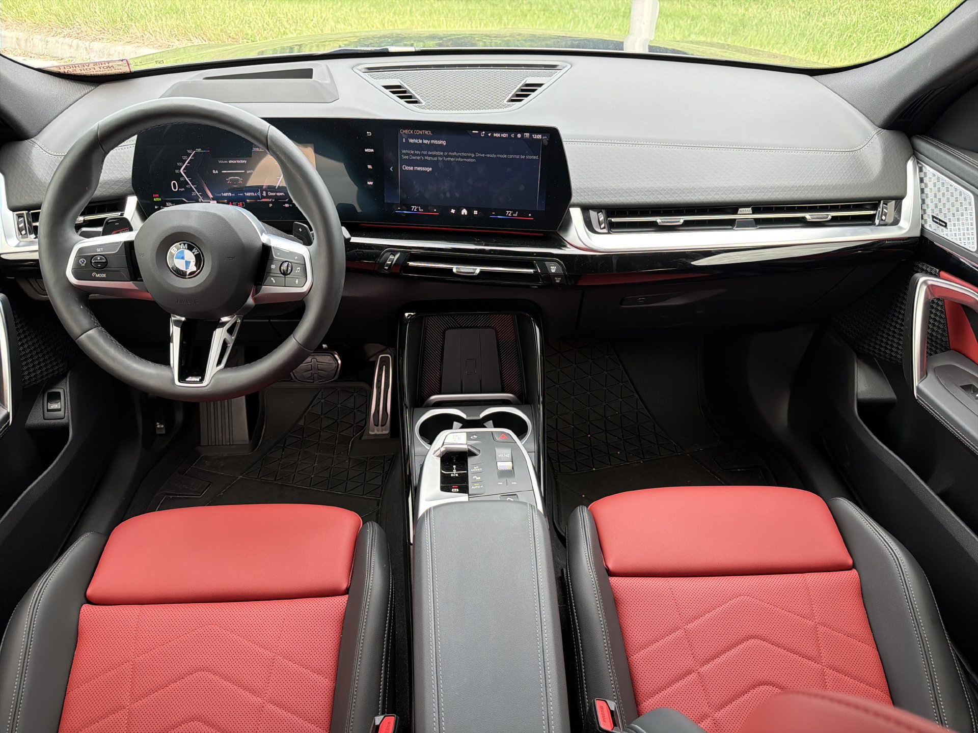 Used 2025 BMW X2 xDrive28i w/ Premium Package AWD/4WD image 14