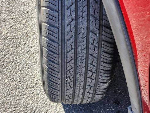 Used 2014 Nissan Rogue SV w/ SV Premium Package image 10